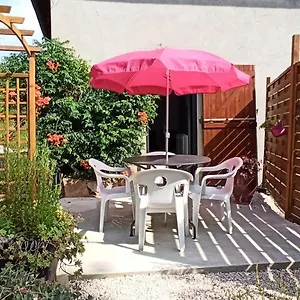 le-gite-du-chat-nature-et-calme-a-la-campagne.hotels-rhonealpes.com/