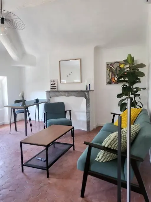Logement Au Coeur De Marseille, Le Stassi 0*, Marseille